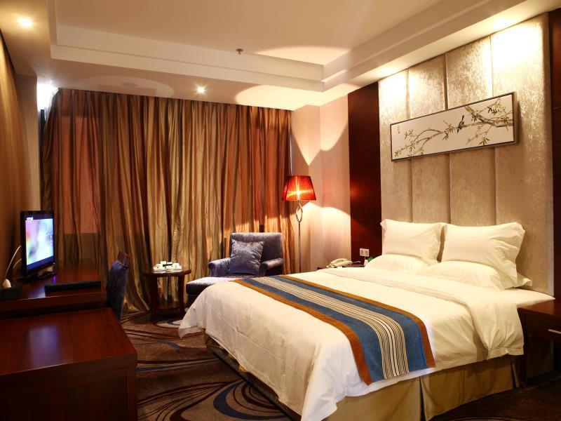 Mingcheng Times Hotel Чънду Екстериор снимка