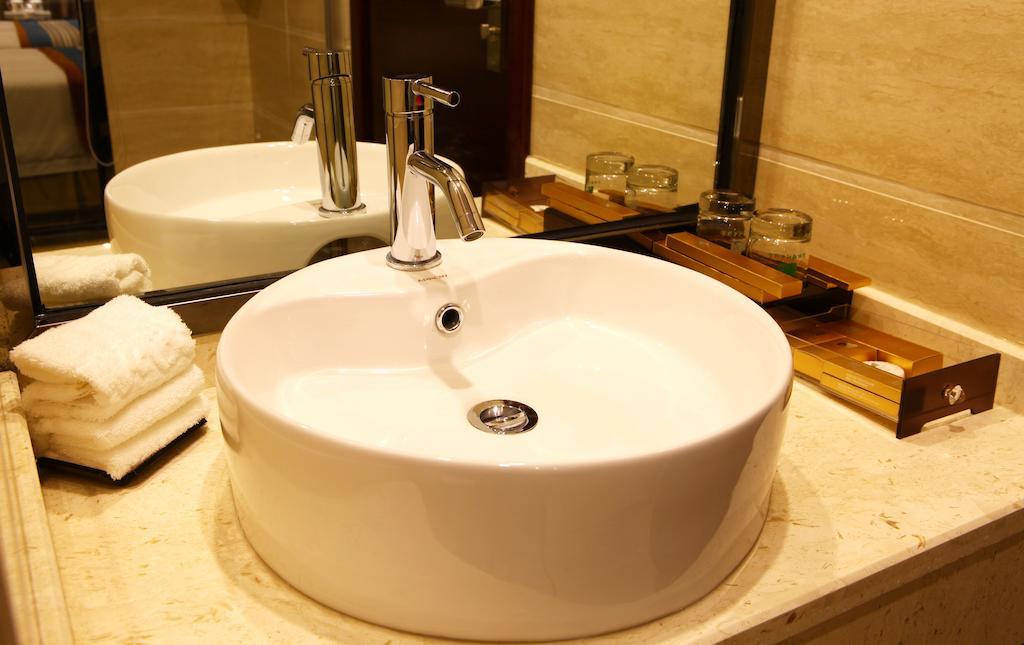 Mingcheng Times Hotel Чънду Стая снимка